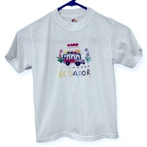 Mary Girls Embroidered‎ Ecuador T-shirt Size M